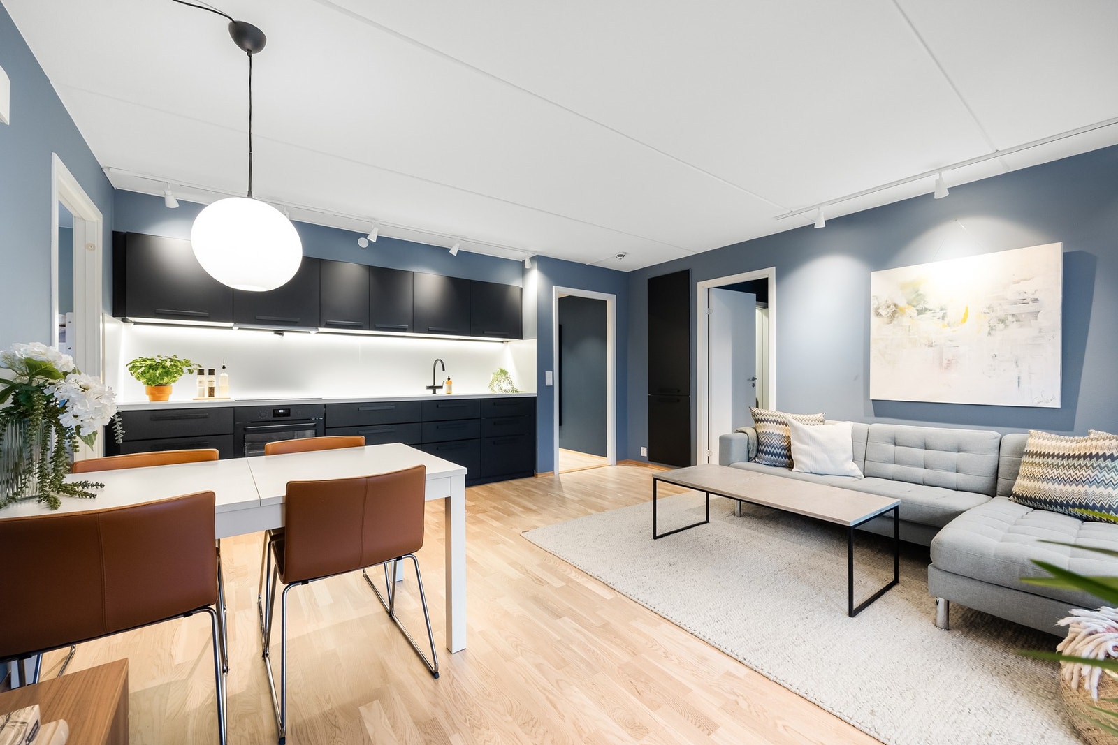 Det ble nylig lagt ny parkett i stuen. Galleribilde