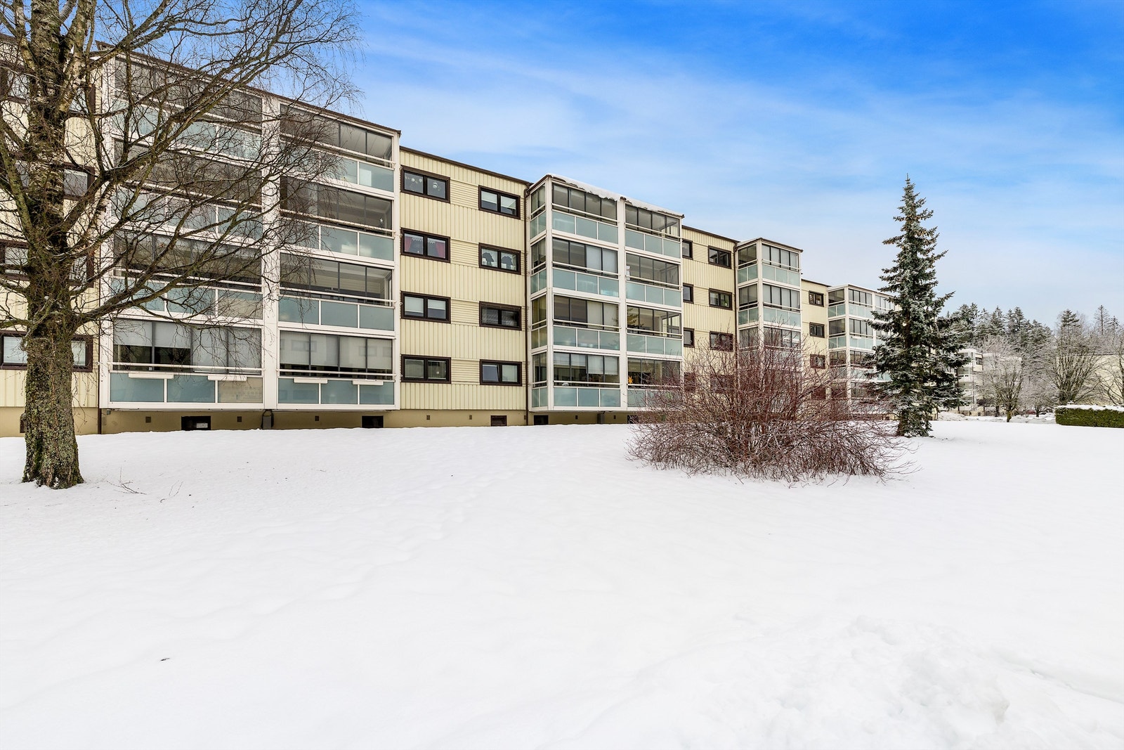 Eiendomsmegler Krogsveen v/Christian Blenne Lien ønsker velkommen til Sigurds vei 16 Galleribilde