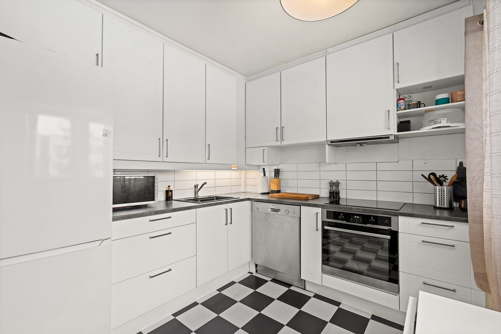 Kjøkkenet ble pusset opp i 2015 Galleribilde