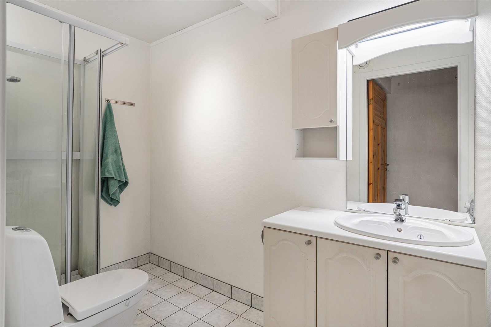 Leil. u.etg. nord: Bad Galleribilde