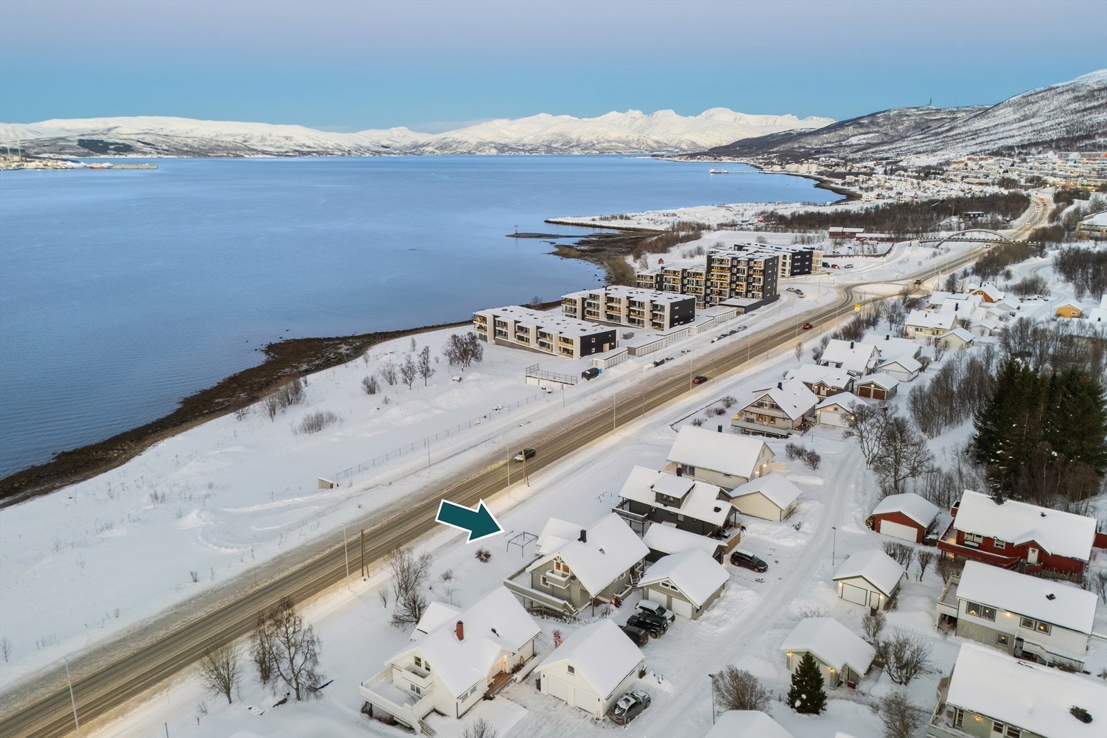 Sentral beliggenhet i Kroken-Sør, mellom Lunheim og Kroken Galleribilde