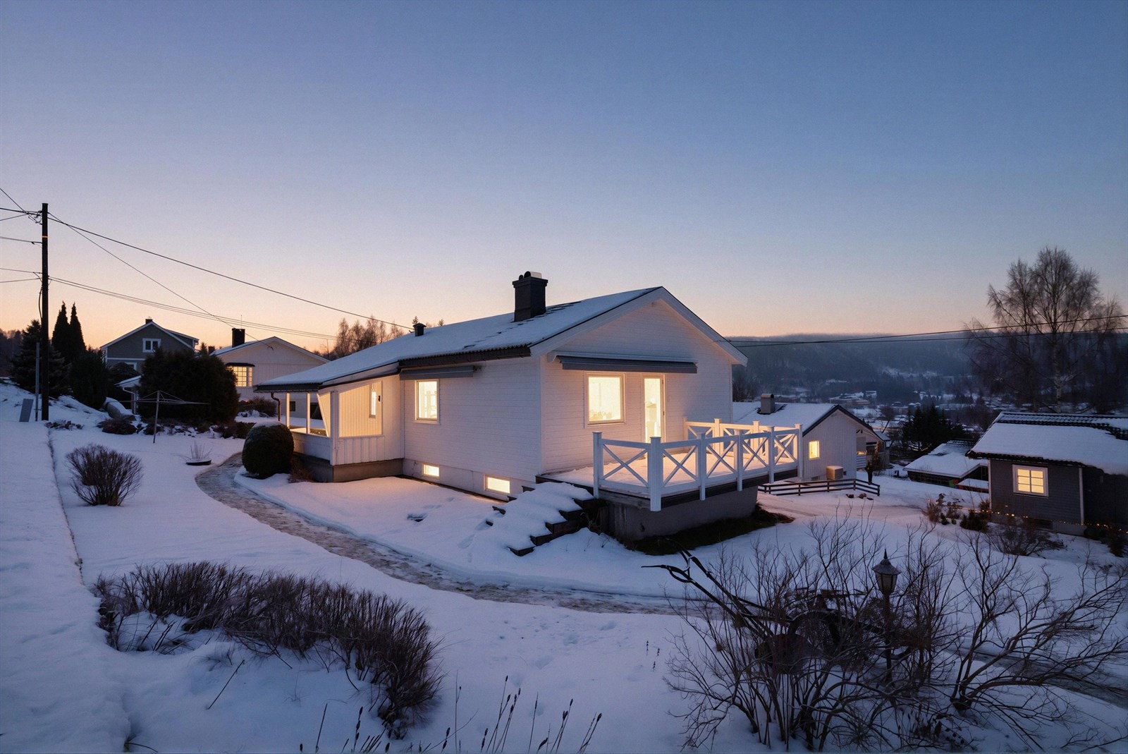 EiendomsMegler1 ved Carina Myhre presenterer Thorshaugvegen 6! Foto: Inbovi (Bildet er redigert, faktiske lysforhold kan variere.) Galleribilde