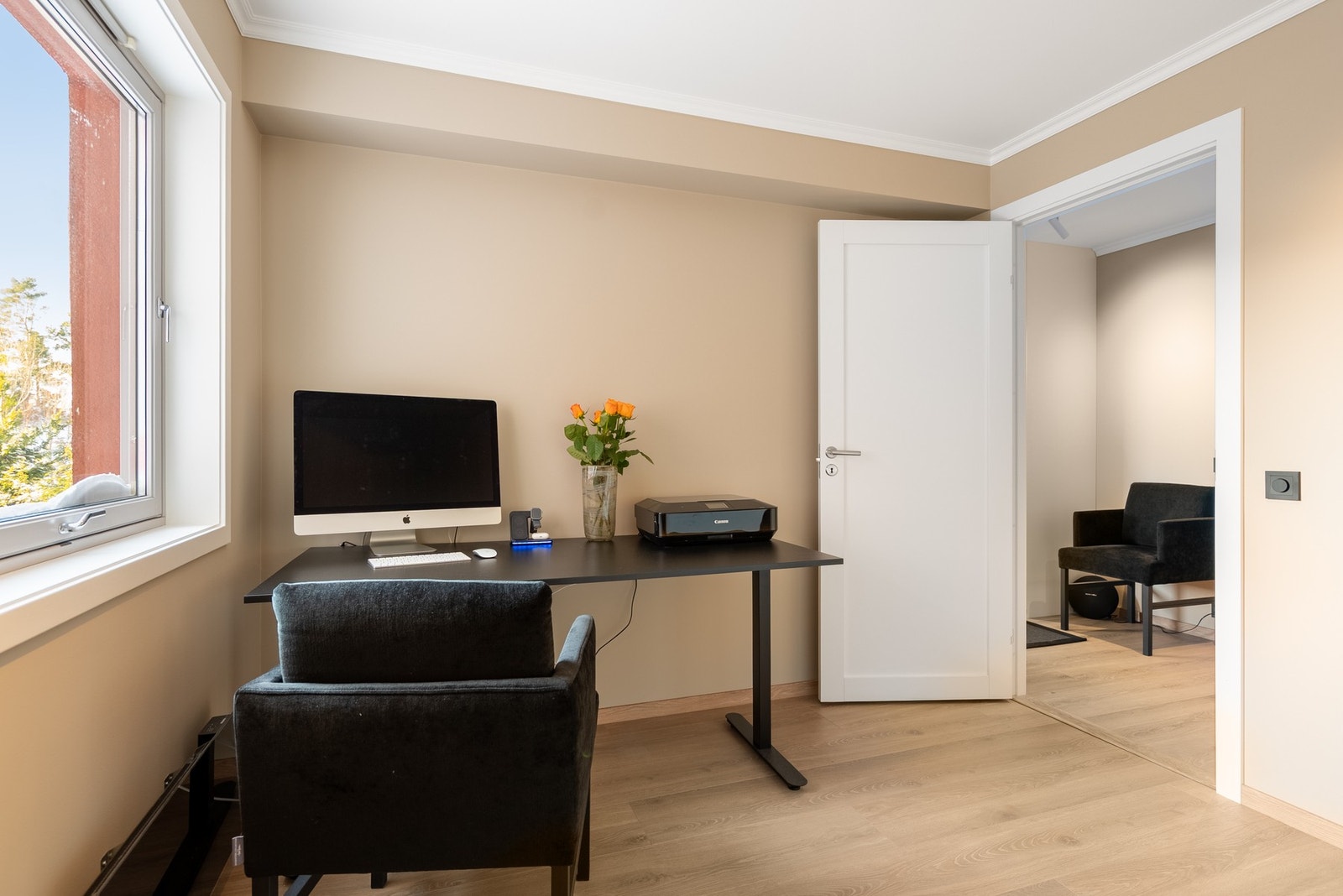 Soverom 3 er i dag innredet til kontor Galleribilde