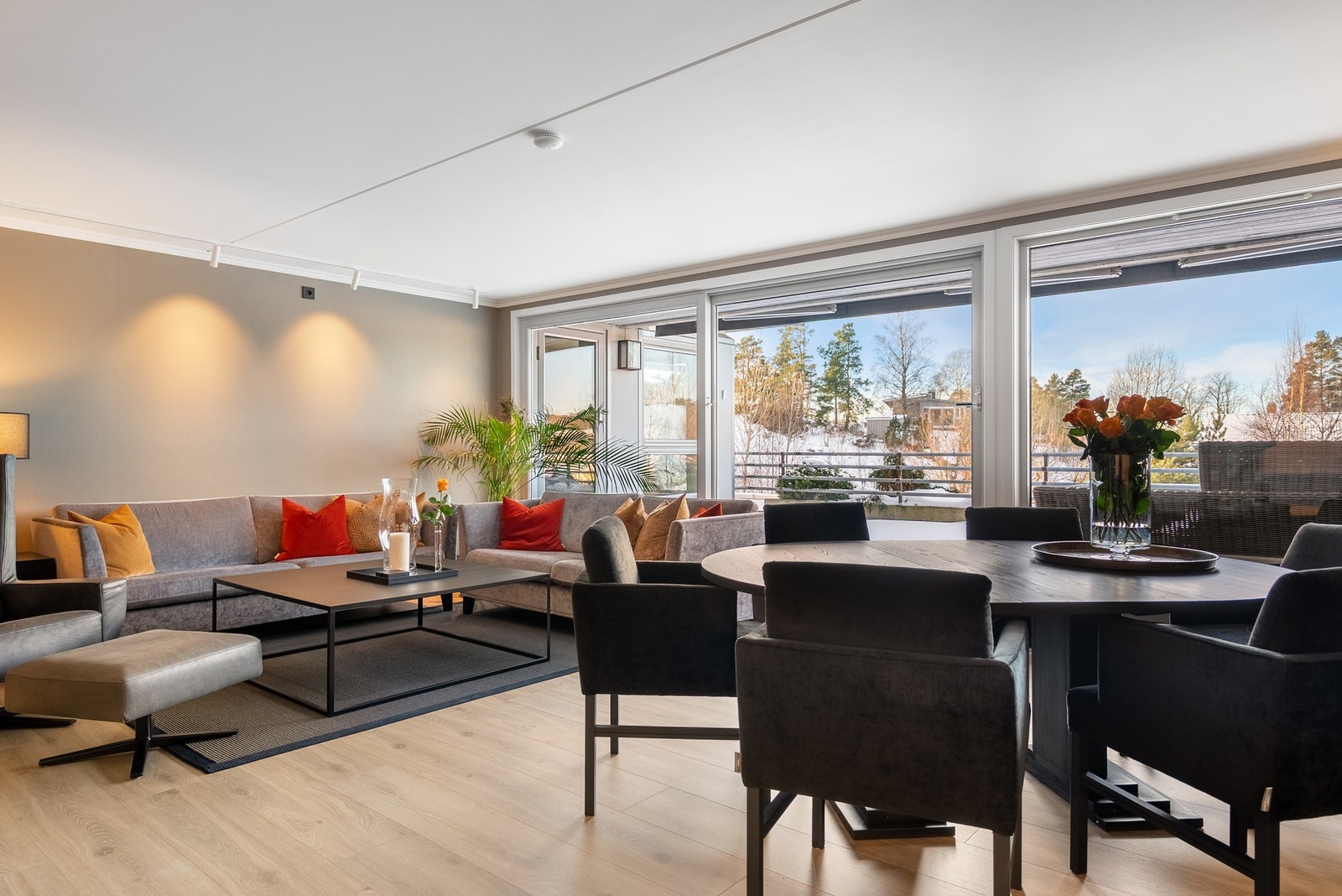 Det er god plass til spisestue Galleribilde