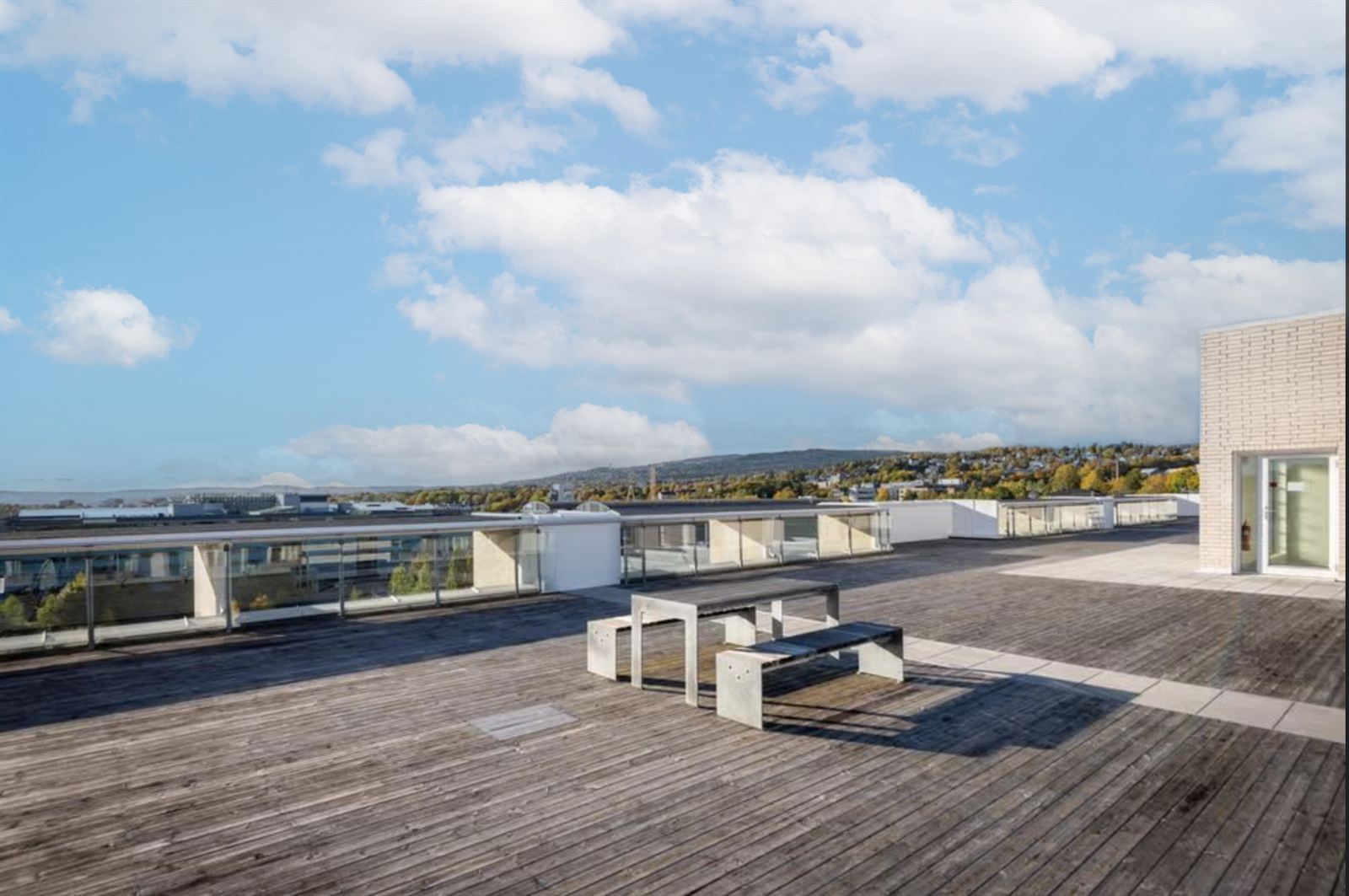 Sameiet har velholdte fellesarealer som bidrar til et godt og trivelig bomiljø. (Selgers bilde) Galleribilde