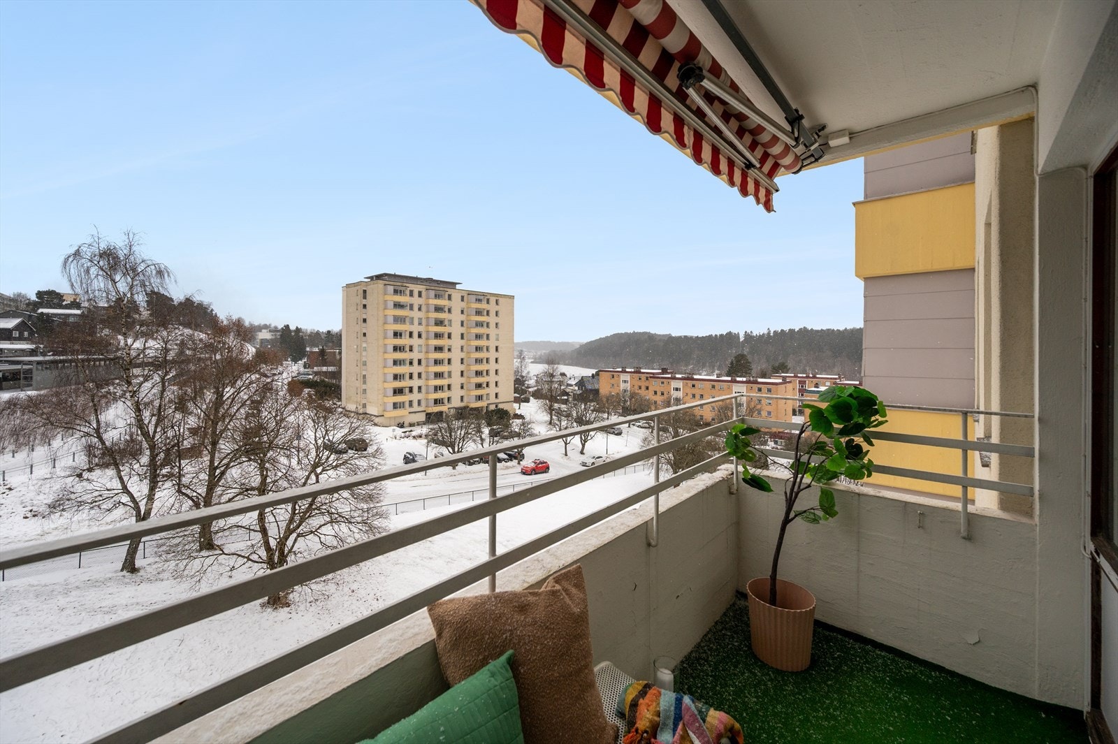 Ellers har balkongen god plass til utemøbler og beplantning. Galleribilde