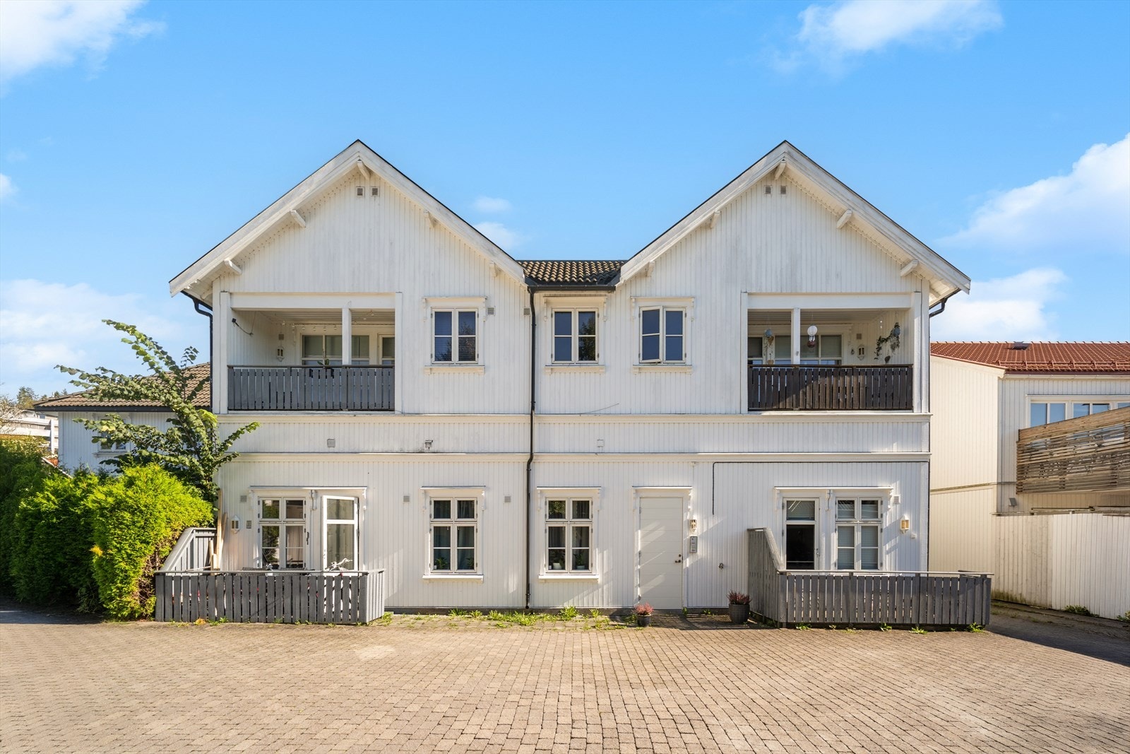 Det medfølger en parkeringsplass til leiligheten Galleribilde