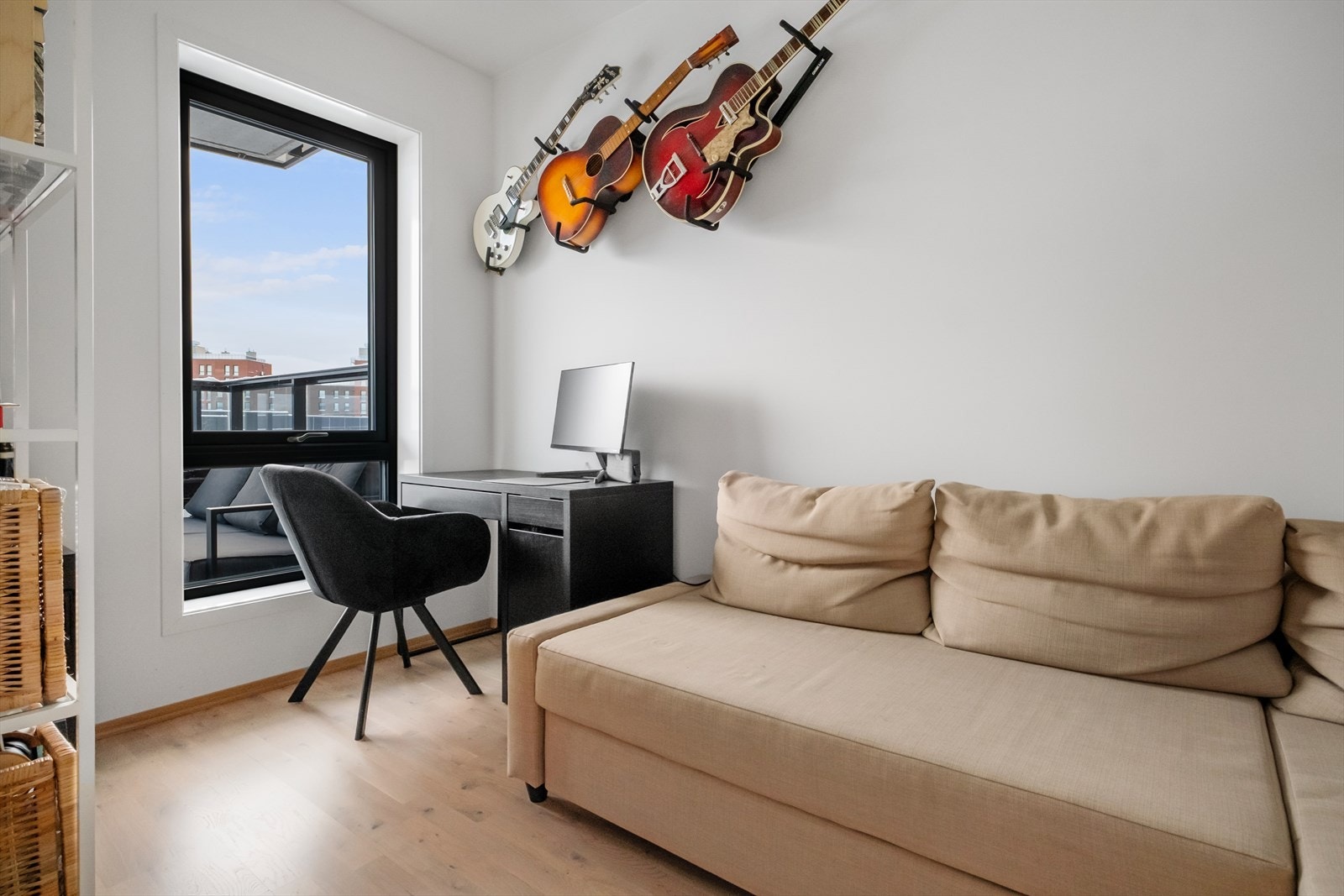 Soverom nummer 2. Et ideelt barnerom, gjesterom eller kontor. Galleribilde