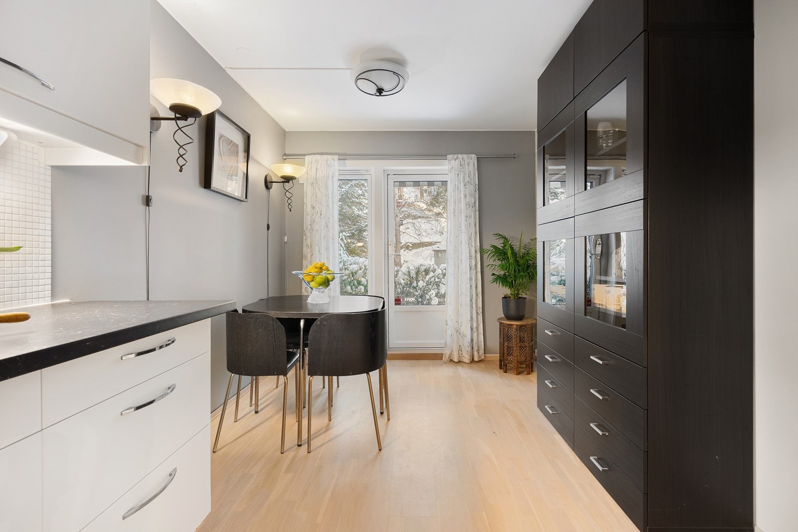 Spiseplass. Galleribilde