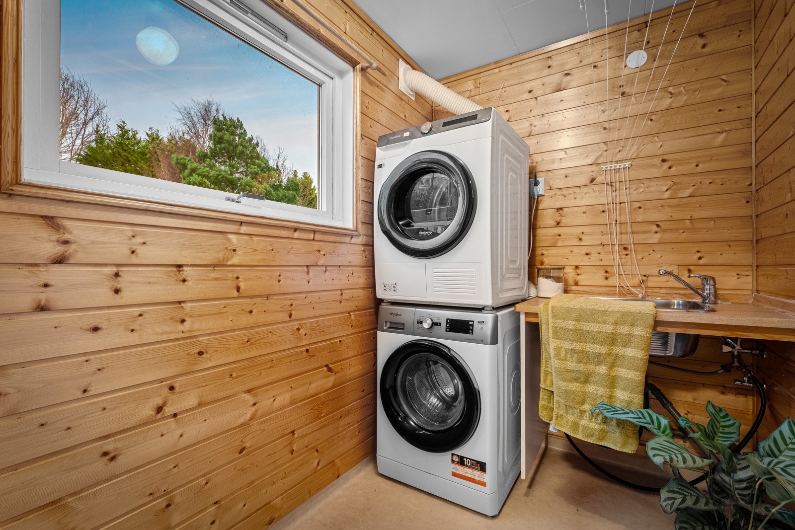 Separat praktisk vaskerom ved entre. Galleribilde