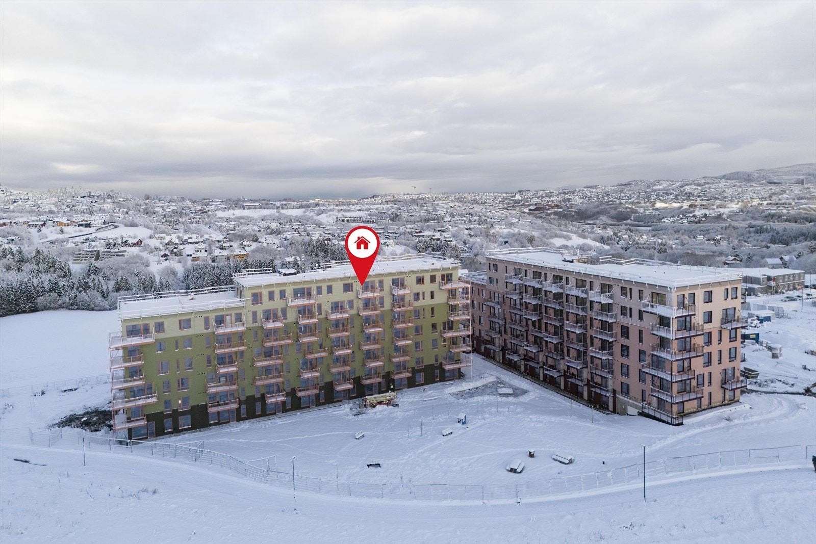 Velkommen til YIPPI Flatåsen og leilighet A705. Byggingen er godt i gang og det er innkalt til overtakelse 25.02 kl. 08. Galleribilde