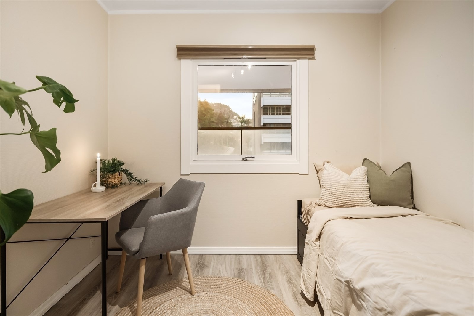 - Soverom 2 måler 8,7 m² - Galleribilde