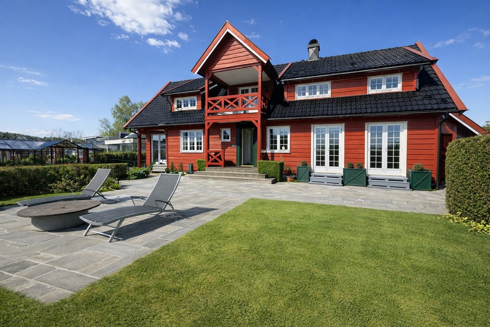 Velkommen til Tømtebakken 3, presentert av Daglig leder & eiendomsmegler Mats Lund - Krogsveen Bærum Galleribilde