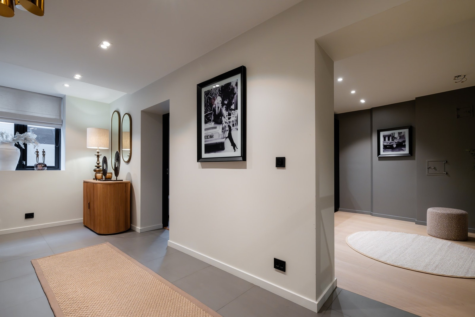 God plass til garderobeløsninger og oppbevaring. Galleribilde