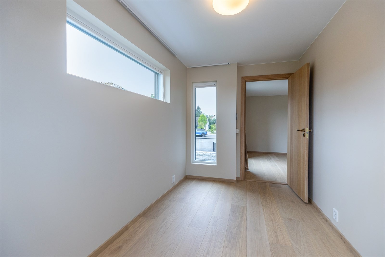 Fra boligen er det gangavstand til Nesoddtangen barneskole, Tangenåsen ungdomsskole og Nesodden vgs. Galleribilde