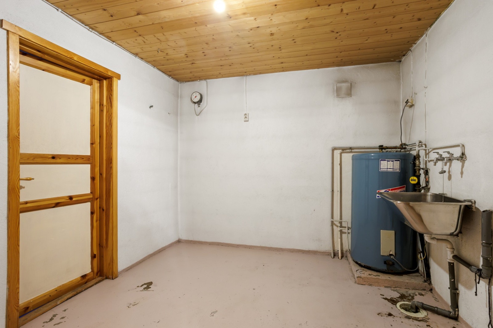 Vaskerom i kjeller. Galleribilde