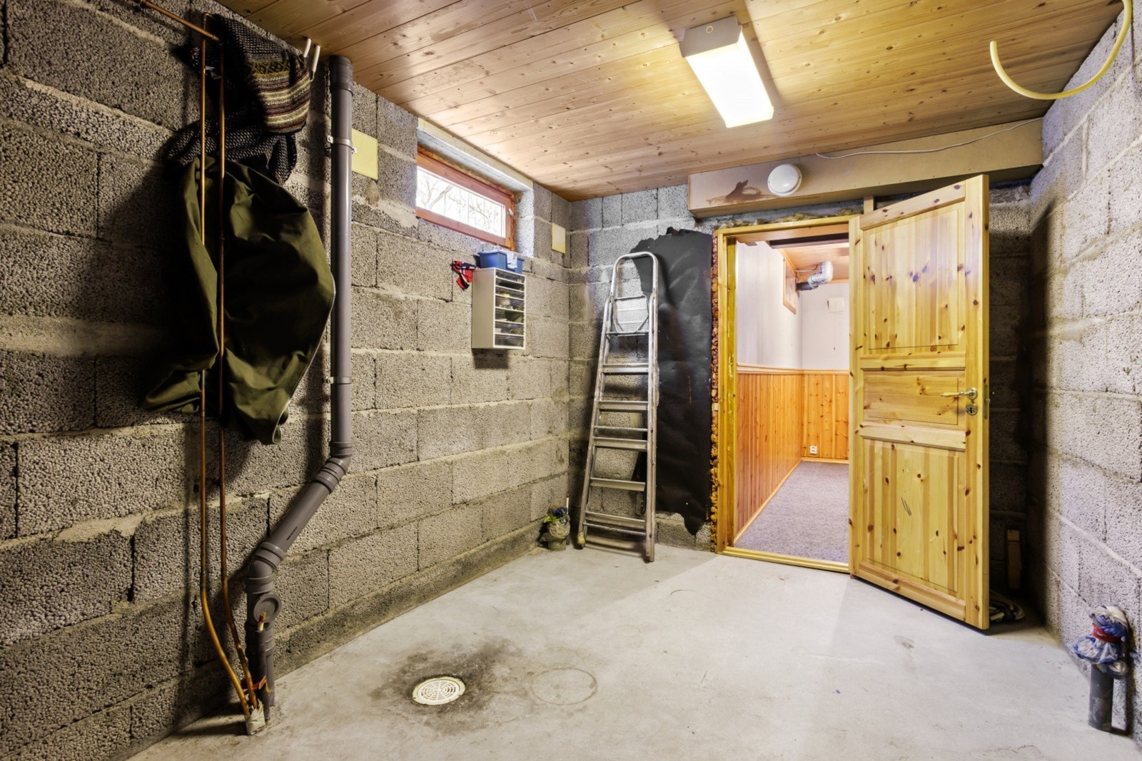 Rom tiltenkt bad/wc i kjeller. Galleribilde