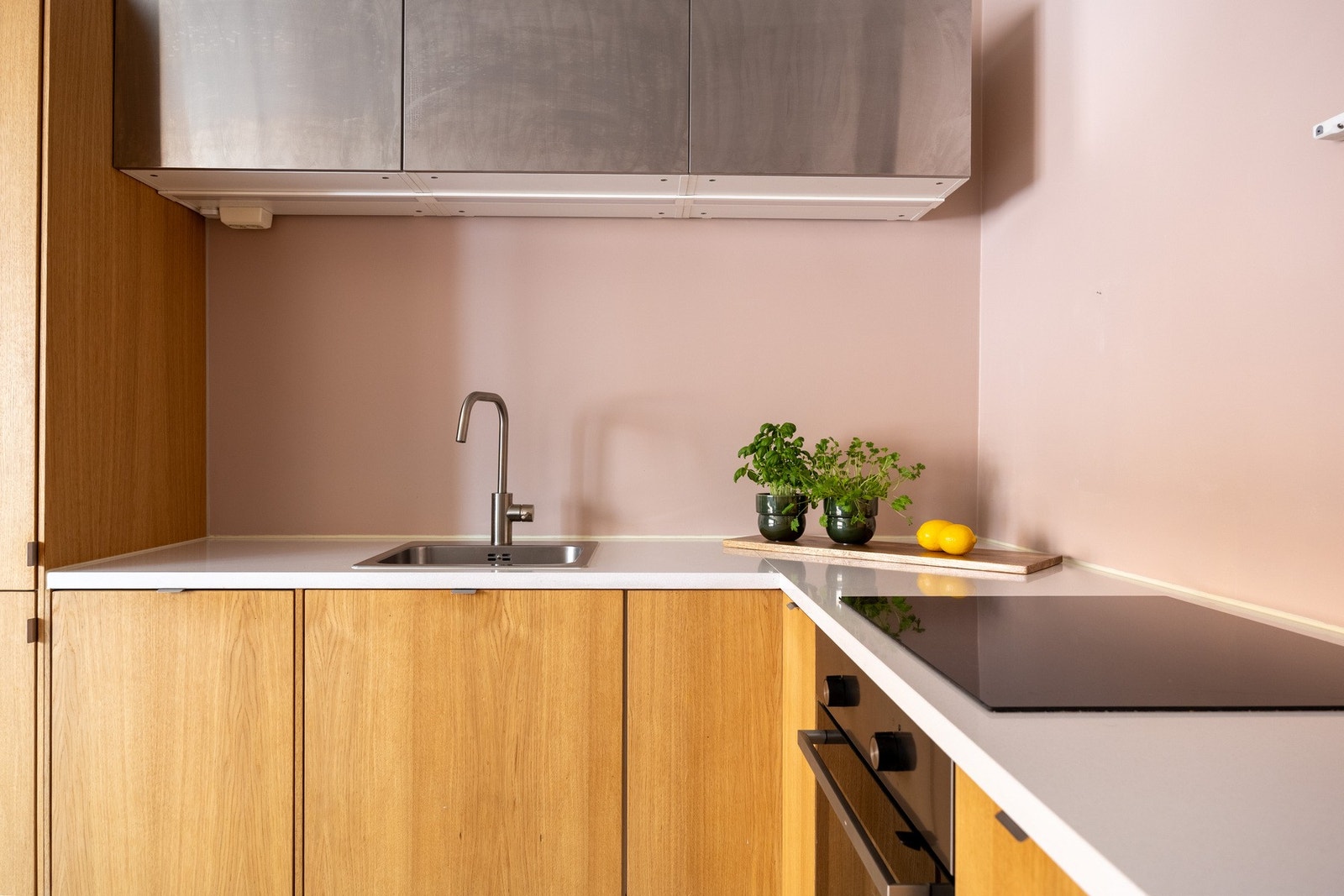 Godt med skap- og benkeplass Galleribilde