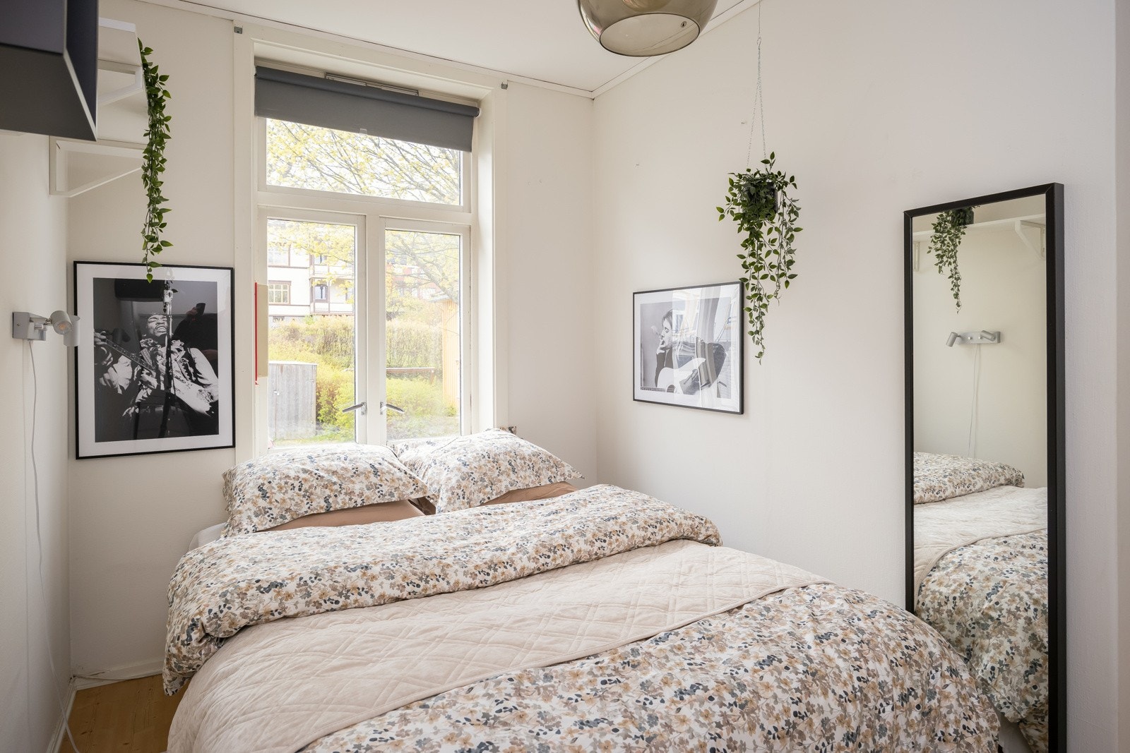 Soverommet vender mot bakgård. Galleribilde