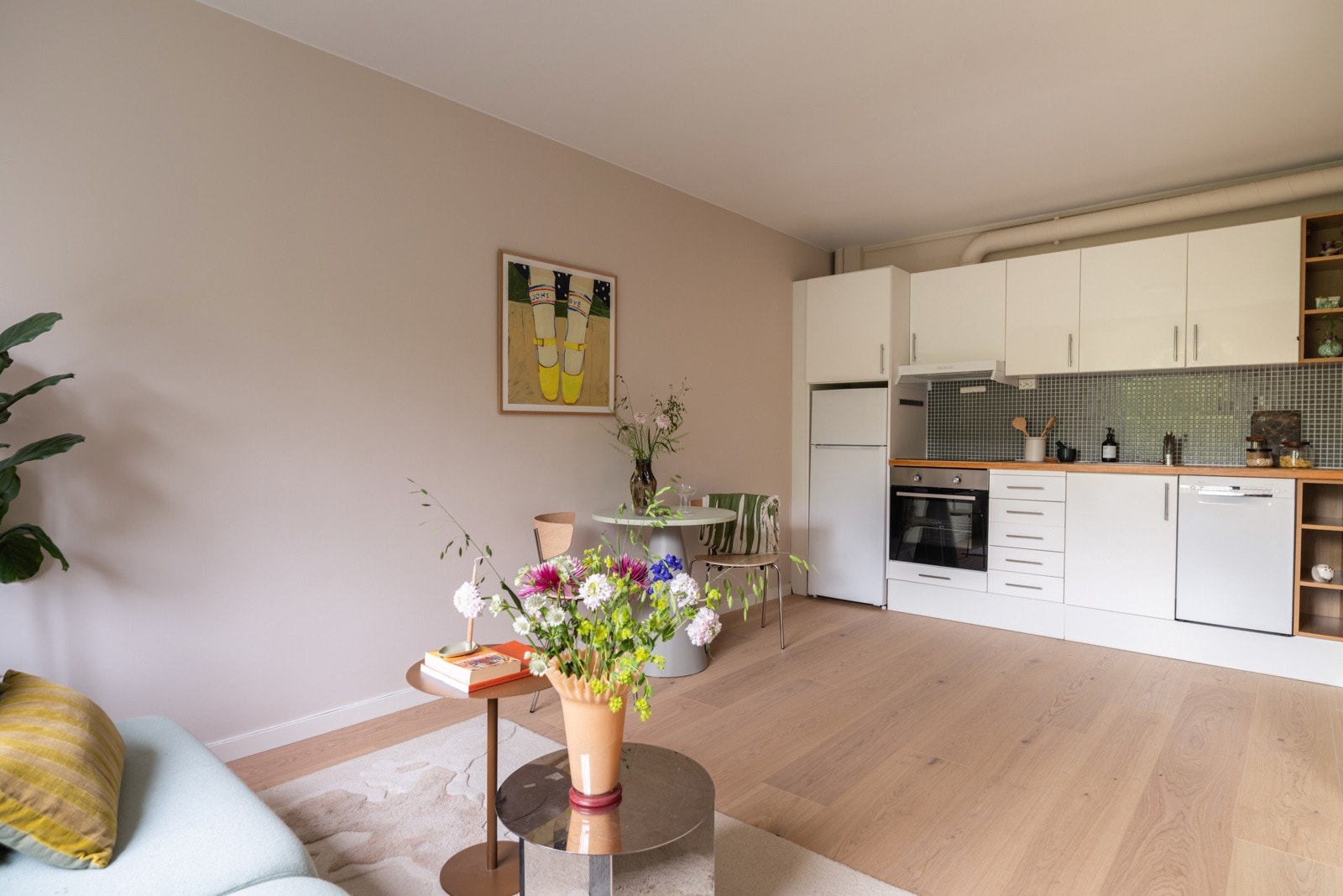 God standard med pen enstavs parkett fra 2025 på gulv og glatte overflater malt i 2025. Galleribilde