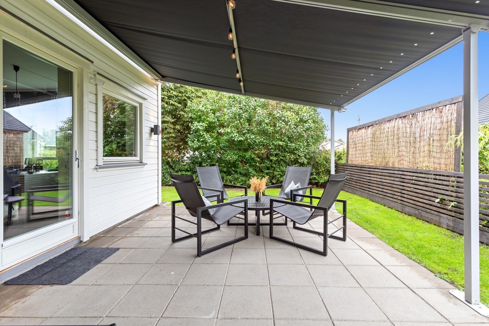 Uteplass Galleribilde