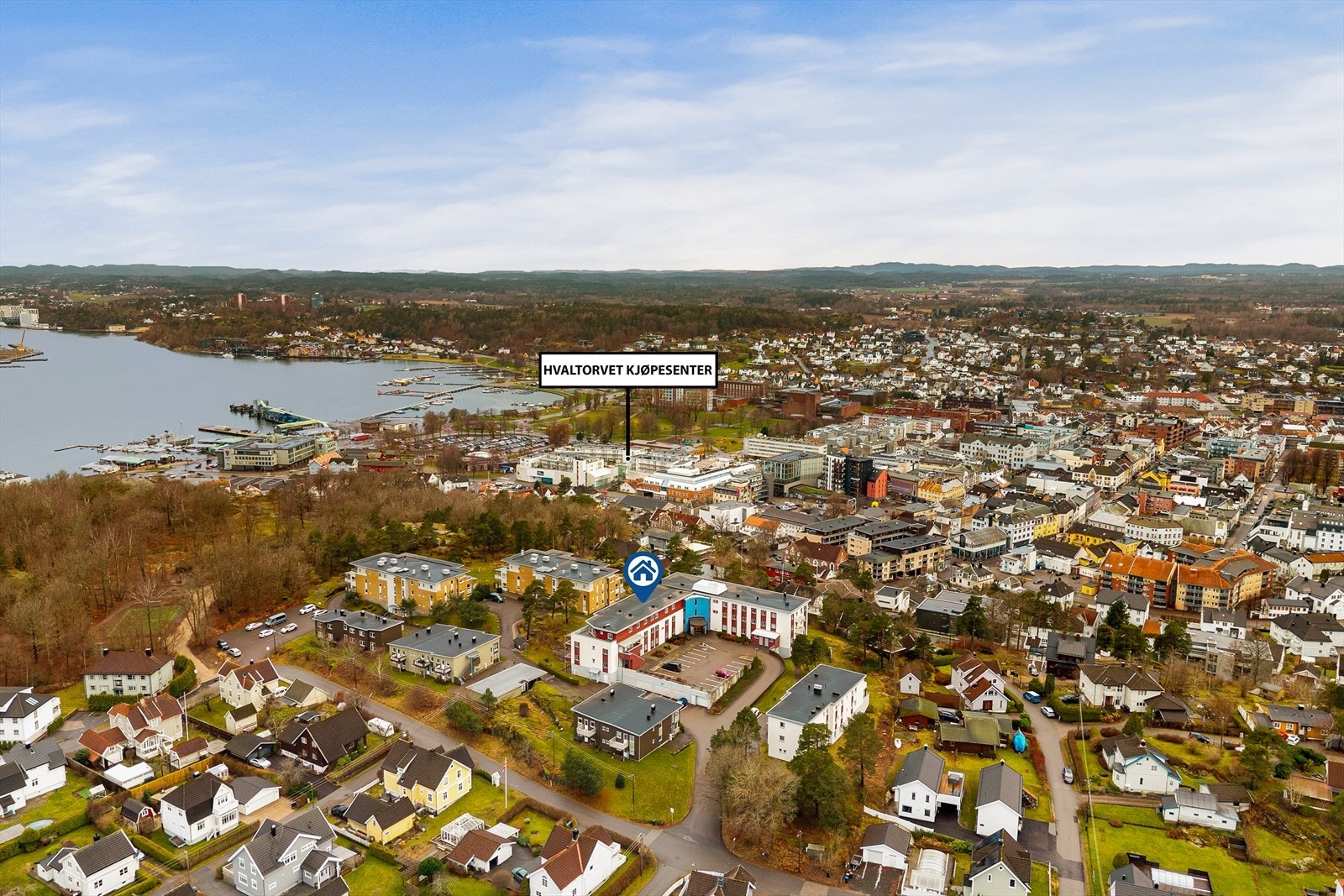 Leiligheten ligger fint til med gangavstand til alle sentrumsfunksjoner Galleribilde