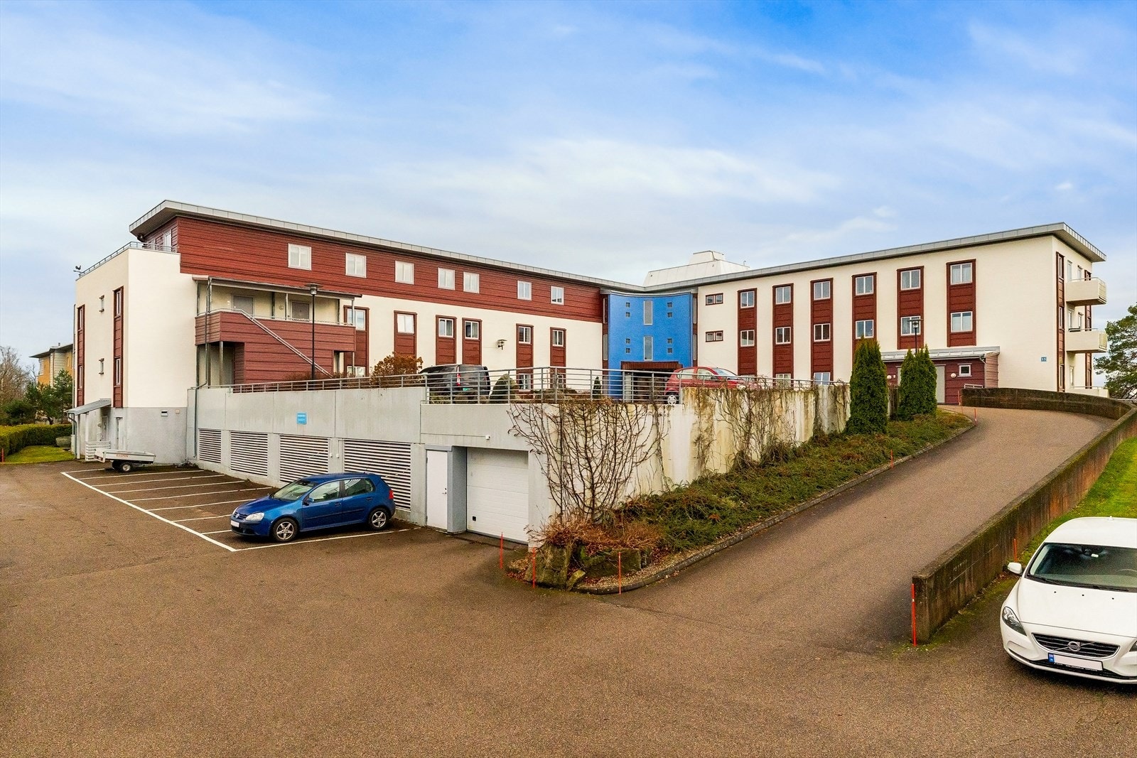 Adkomst til garasjekjeller Galleribilde