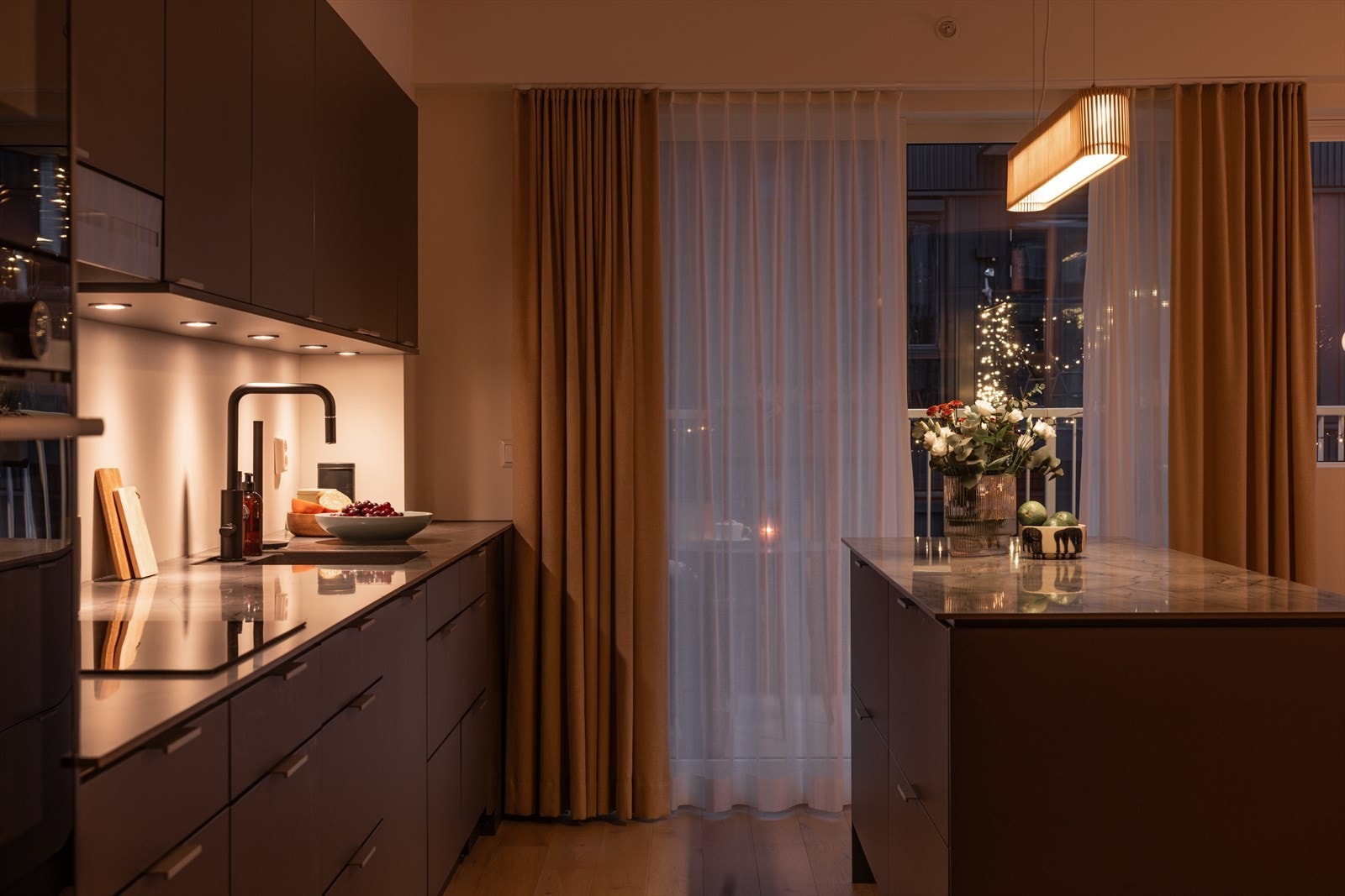 På kveldstid skaper dimbar belysning en lun og behagelig atmosfære. Galleribilde