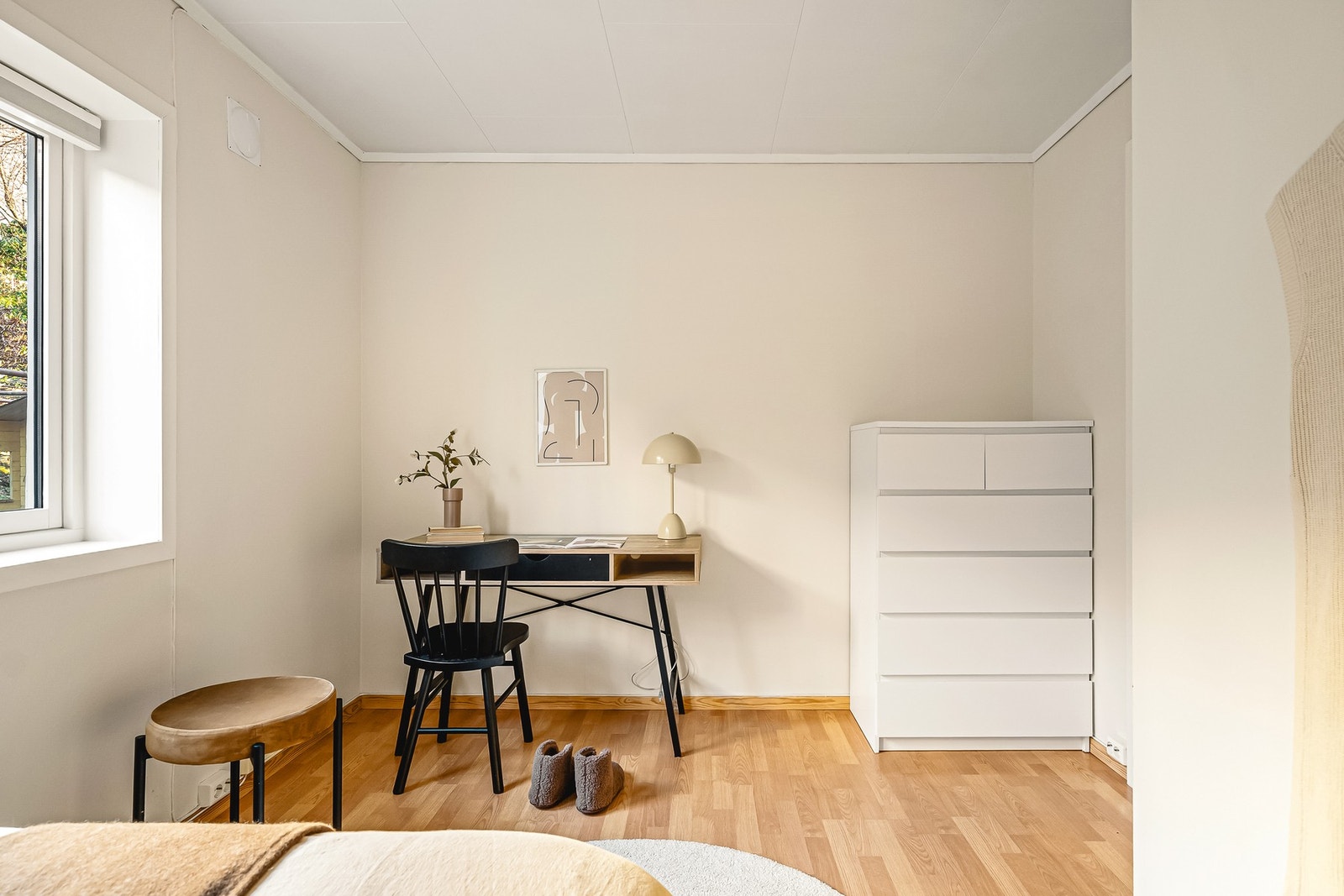 En lun fargepalett skaper en behagelig soveromsatmosfære. Galleribilde