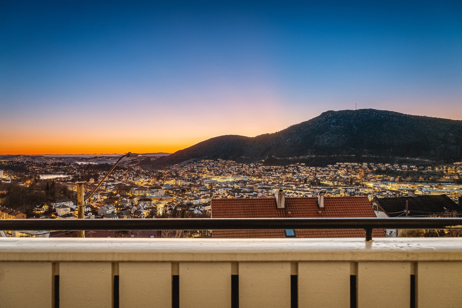 Utsikten er er også mot Løvstakken. Galleribilde