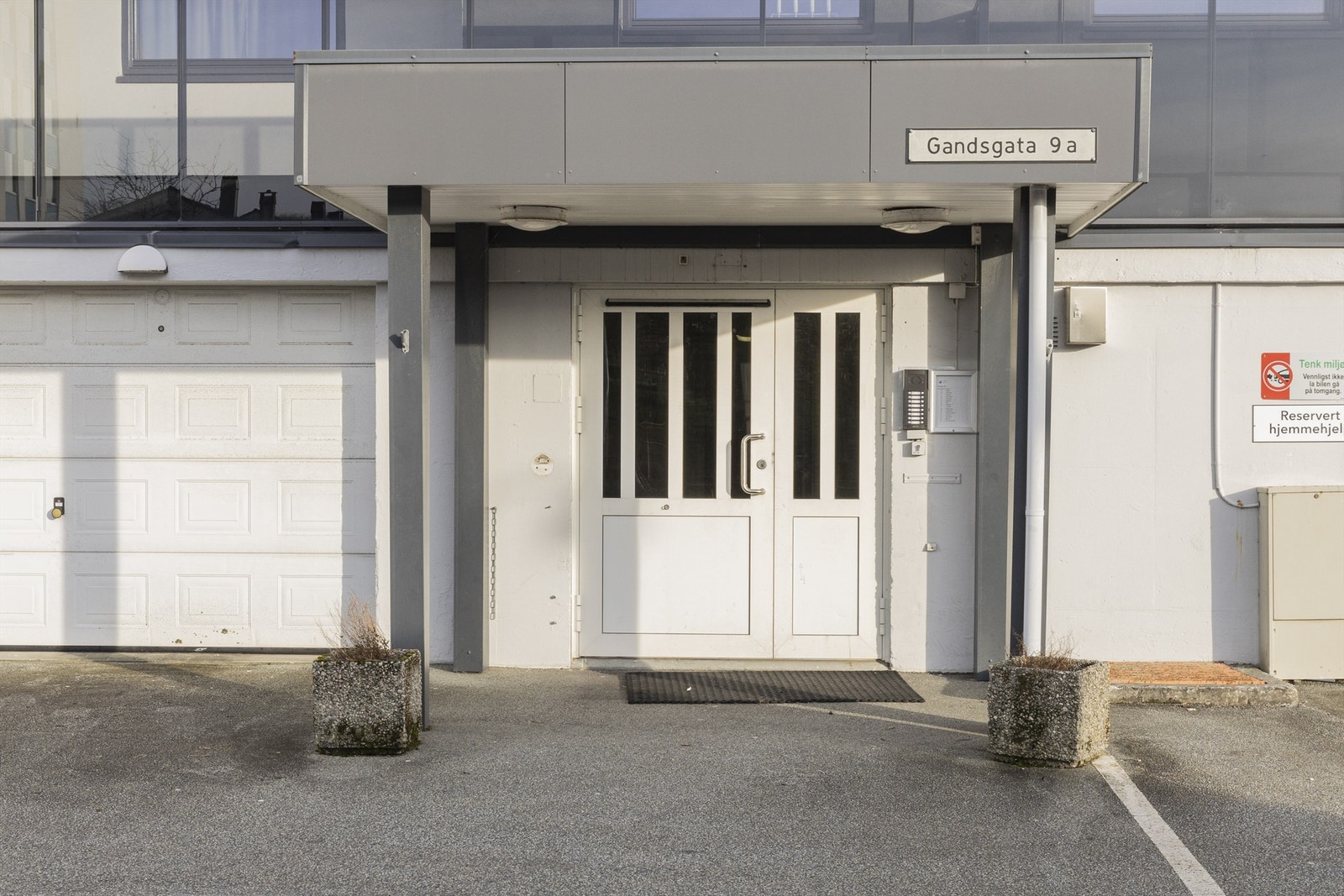 Inngangsparti Galleribilde