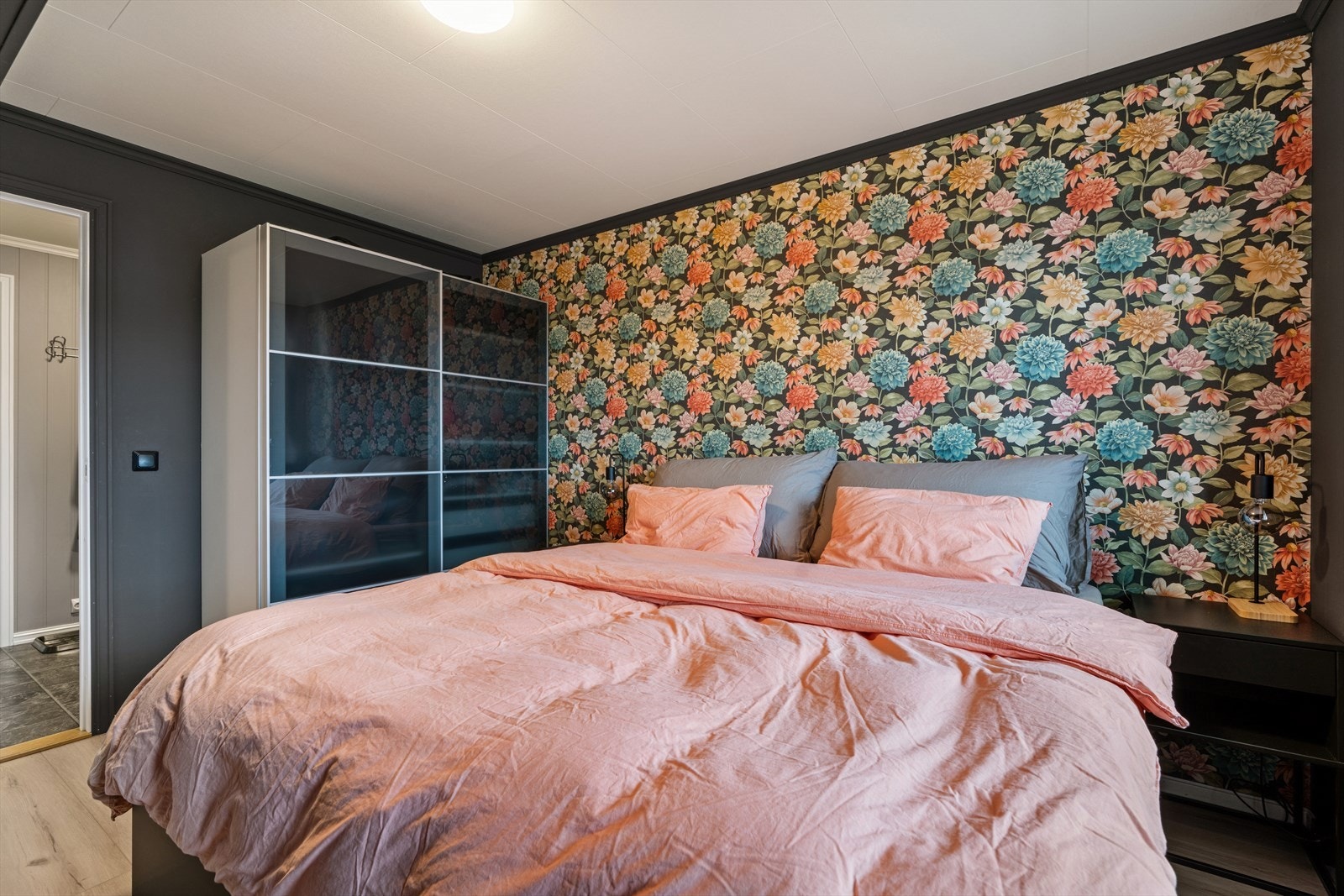 Soverommene er av god størrelse og kan enkelt tilpasses etter behov. Galleribilde