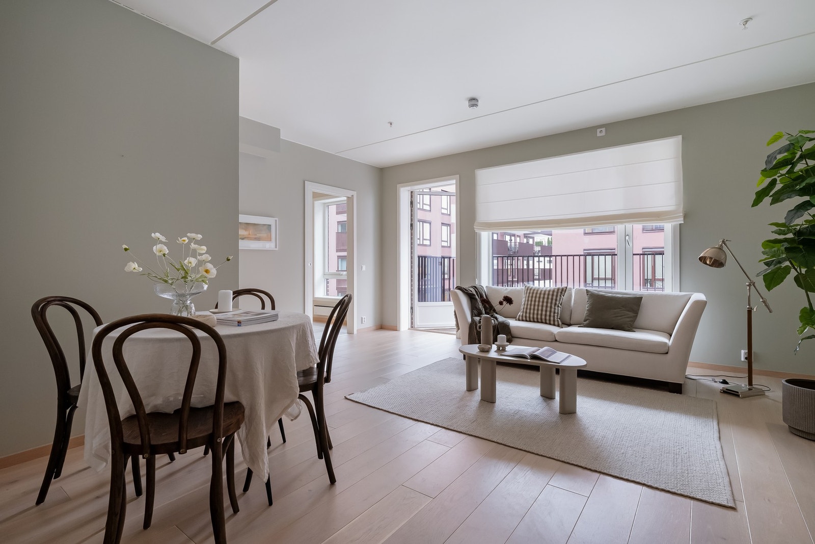 Daniel Berggren ved EIE Løren ønsker velkommen til Sinsenveien 47 D!
Foto: Borowiak AS (Chris Borowiak) Galleribilde