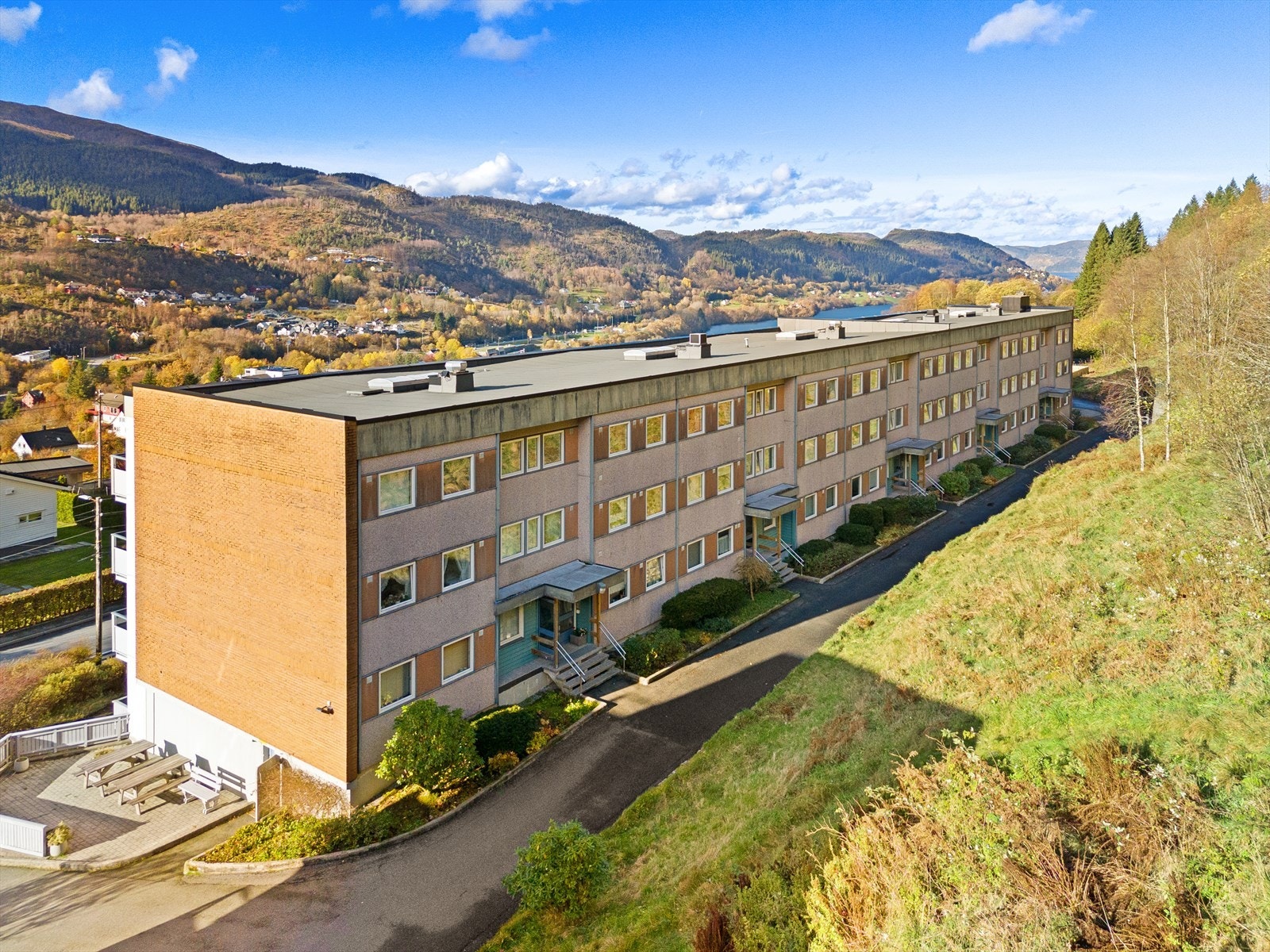 Her bor man med gangavstand til det meste man trenger i hverdagen. Galleribilde