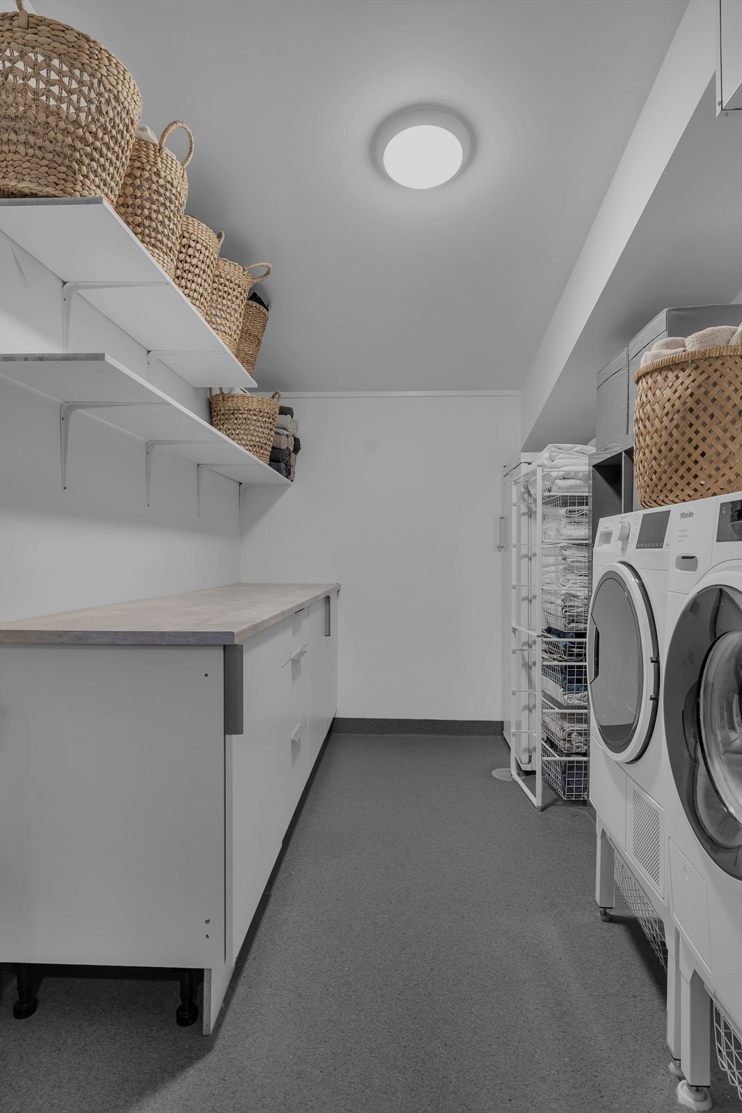 Svært praktisk vaskerom Galleribilde