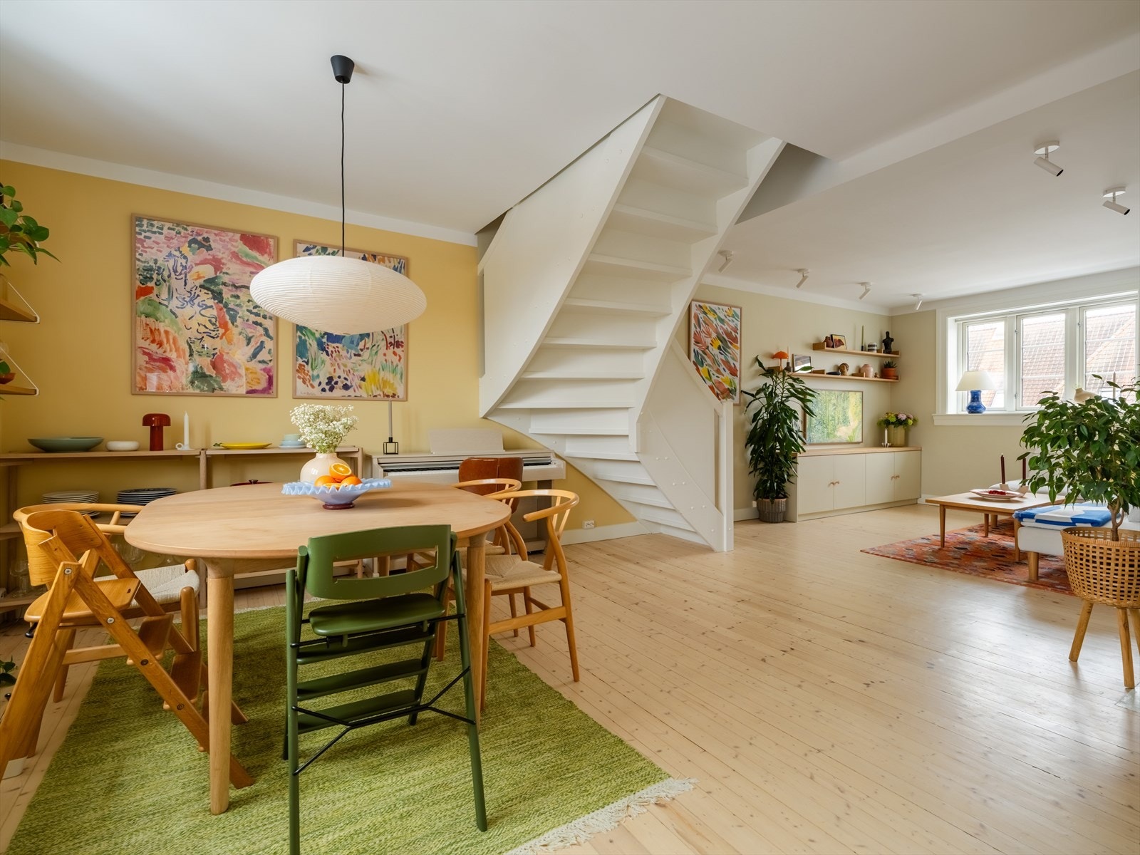 Velkommen til Fayes gate 18 - Særdeles lys og luftig leilighet med fantastisk beliggenhet. Her har du en klassisk Lindernleilighet med gjennomgående god standard! Galleribilde