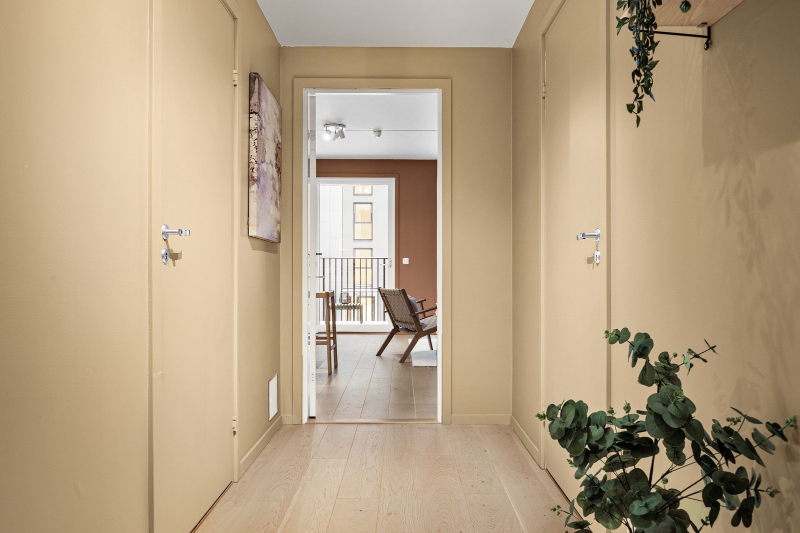 Fra entré har man adkomst til soverommene, bad og teknisk rom. Galleribilde