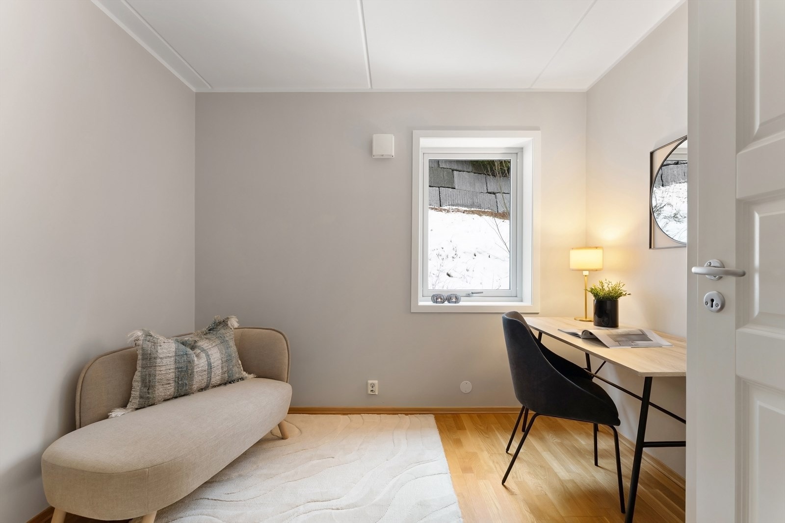 Leiligheten inneholder 3 soverom. Galleribilde