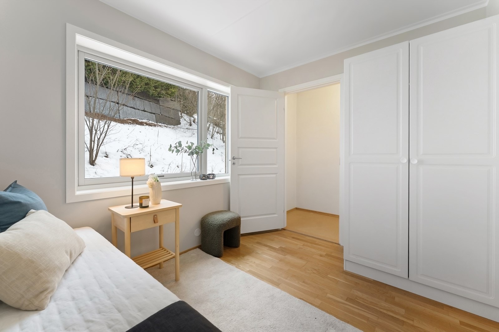 Adkomst til bod fra det ene soverommet. Galleribilde