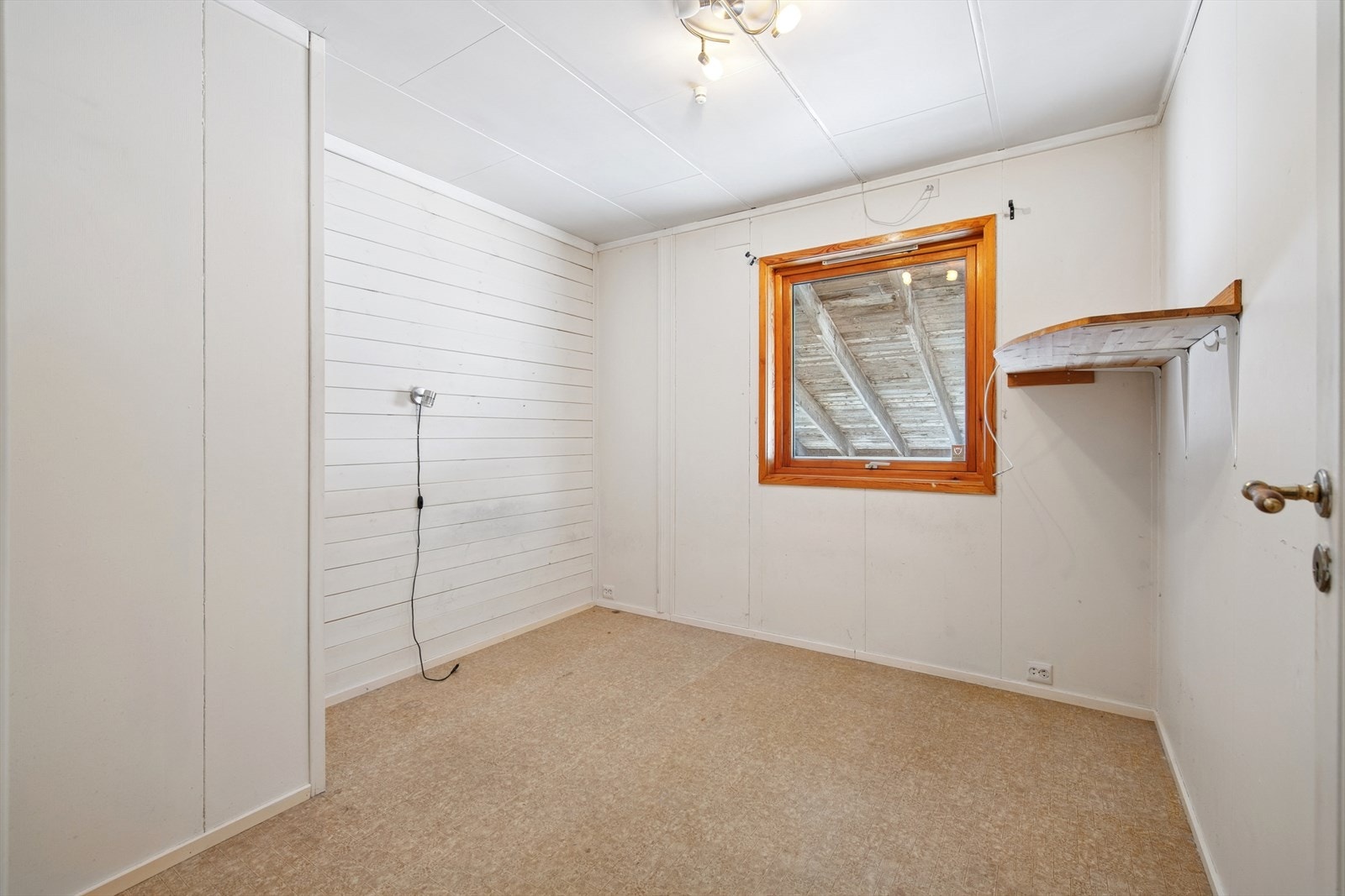 Boligen har to soverom, hvorav begge beliggende i boligens 1. etasje. Galleribilde