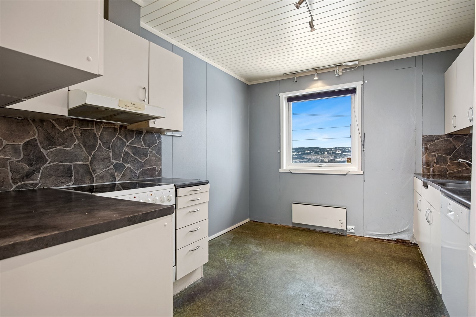 Plass til mindre spisegruppe i rommet om ønskelig. Galleribilde