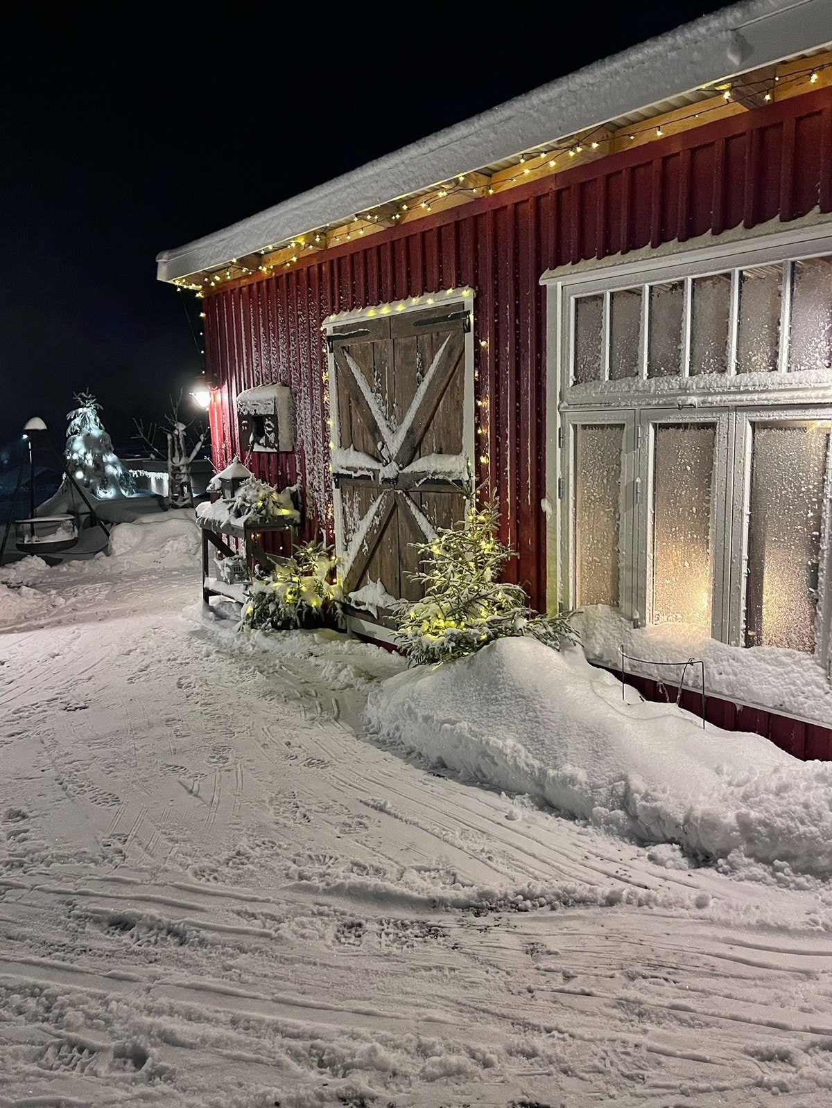 Hagestua er veldig koselig å pynte til jul. Private bilder. Galleribilde