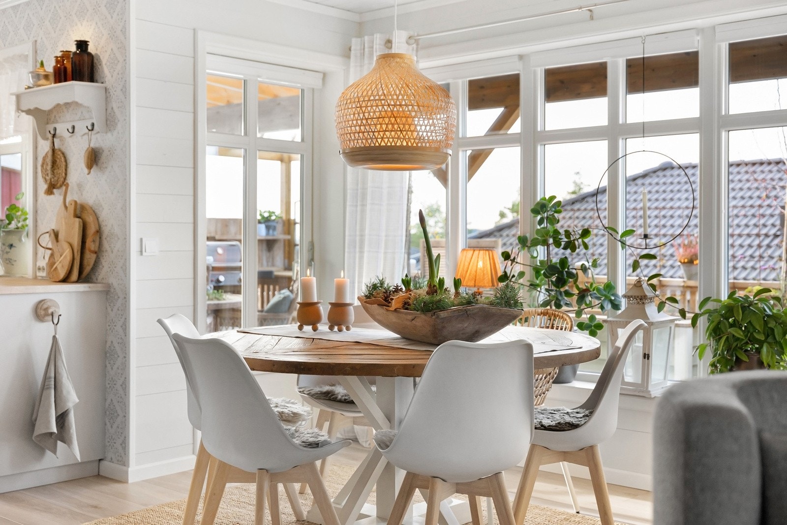 Spisestue med gode lysforhold Galleribilde