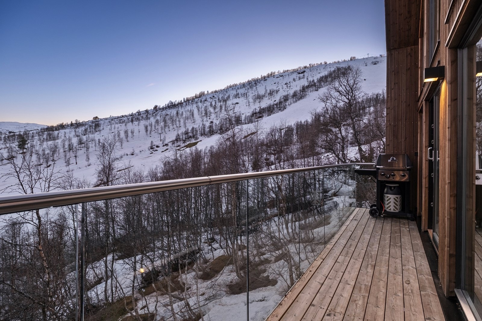 Her har ein full kontroll når borna er i skibakken Galleribilde