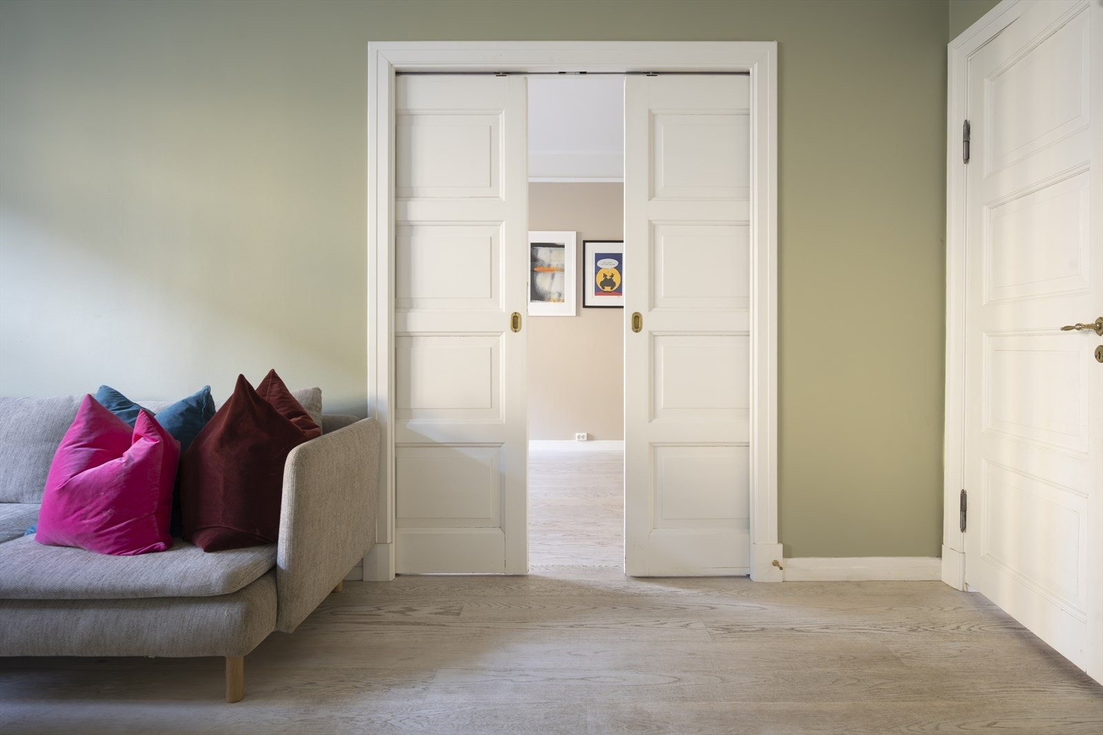 Dette er en sjelden mulighet i populære Langgården - klassisk arkitektur og ettertraktet beliggenhet. Galleribilde