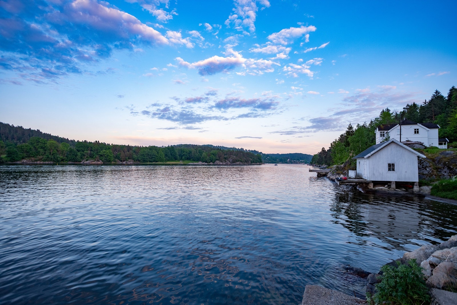 Knardal Brygge ligger kun få minutter unna med bil Galleribilde