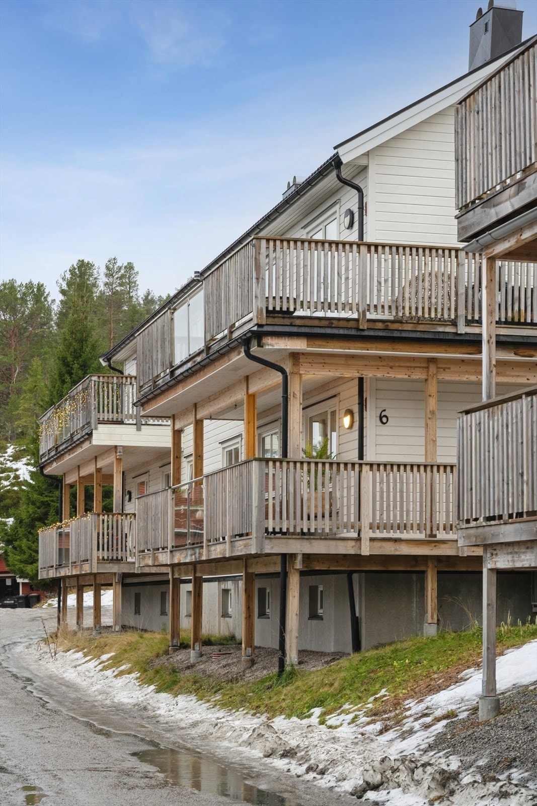 Beliggende i endeveg uten gjennomgangstrafikk. Galleribilde