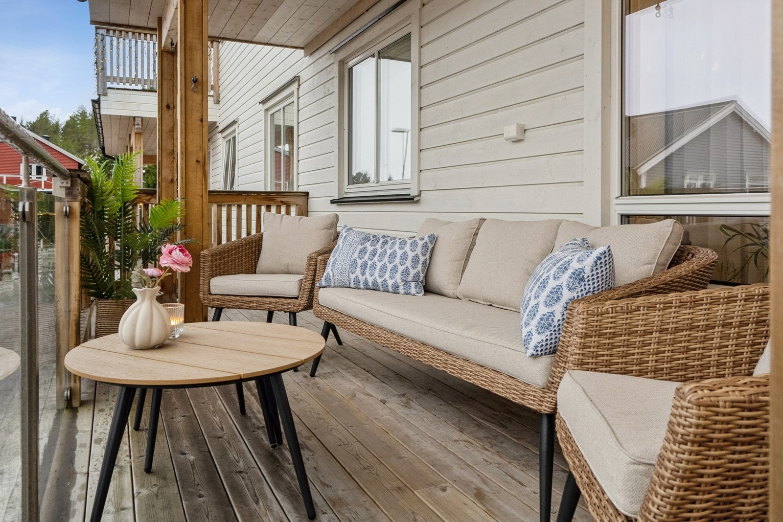 Romslig veranda på ca. 21 kvm Galleribilde