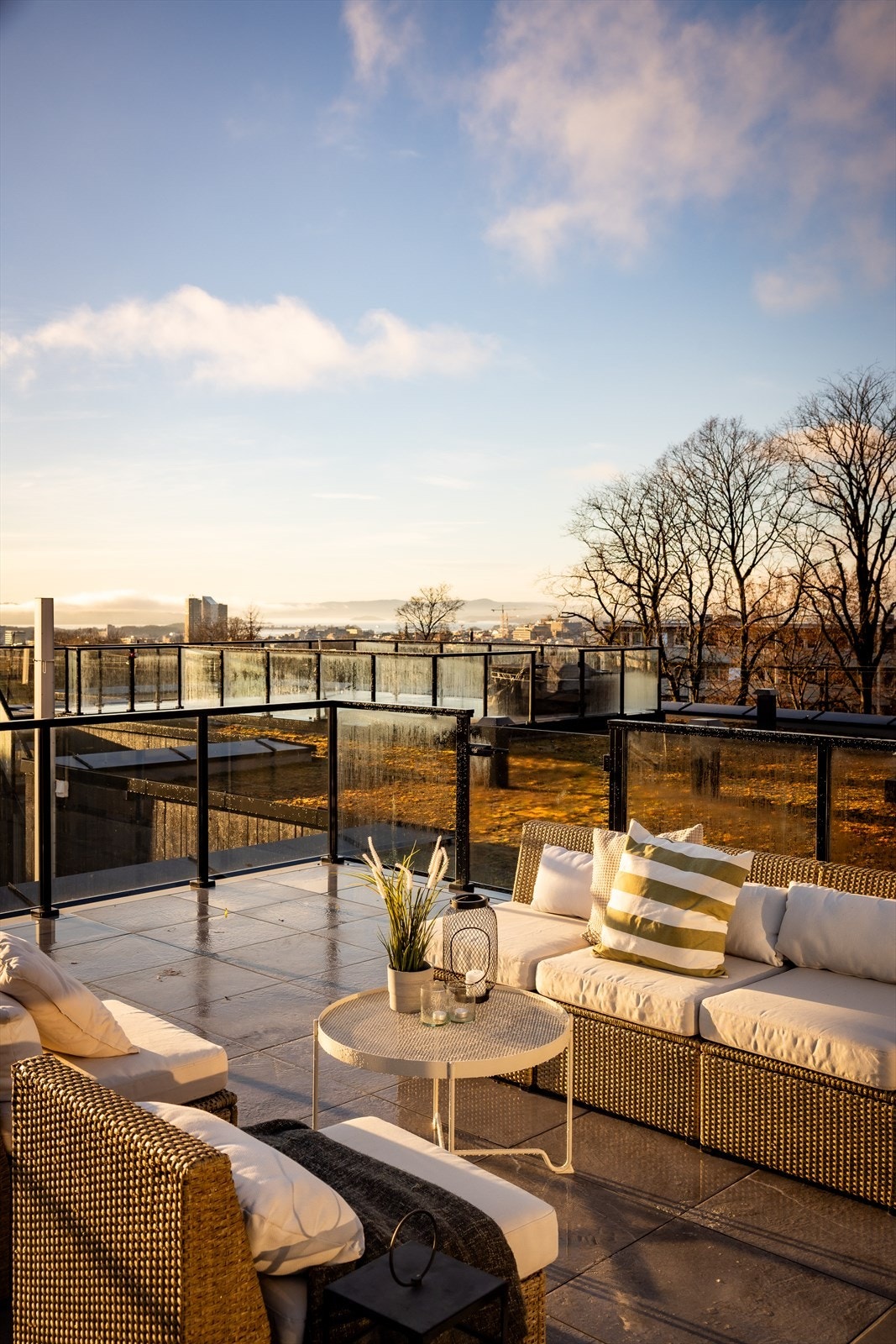 Her er det rikelig med plass til lange sommerdager, utemøbler, grill og hyggelige kvelder med venner og familie. Galleribilde