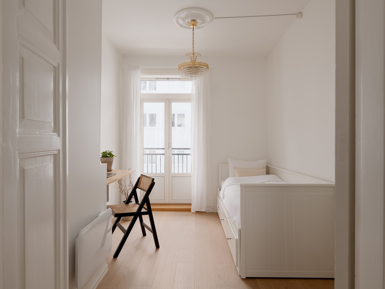 Soverom 2 egner seg godt som barnerom, gjesterom eller kontor. Galleribilde